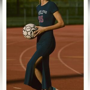 NWT- ANTHROPOLOGIE Daily Practice graphic Slim-Fit Navy Midi Dress W/ Side Slit